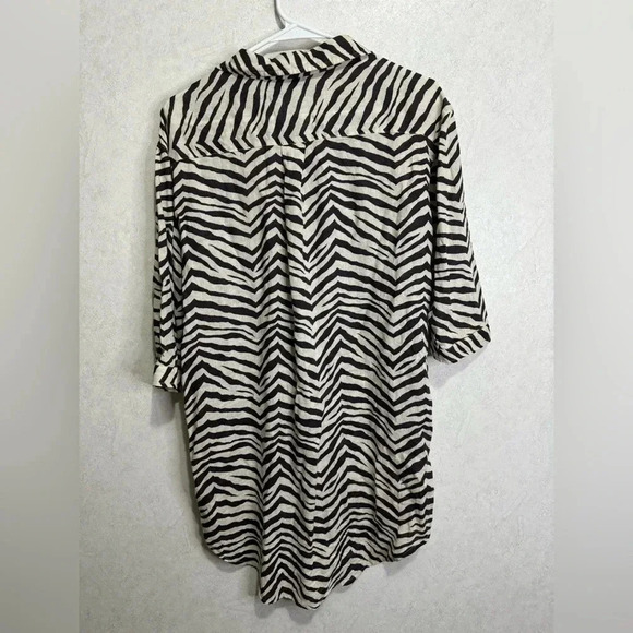 TAHARI Zebra Print Button Up Tunic Top Linen Blend Lightweight Size Small - Picture 2 of 8